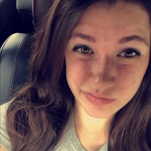 Meet your Posher, Katelynn